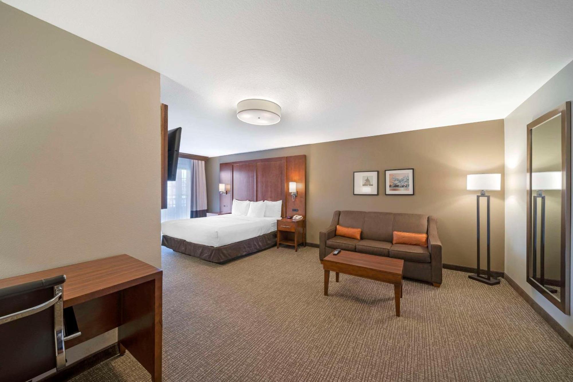 คอมฟอร์ต สวีท เรด บลัฟฟ์ เนียร์ ไอ-5 Hotel ภายนอก รูปภาพ