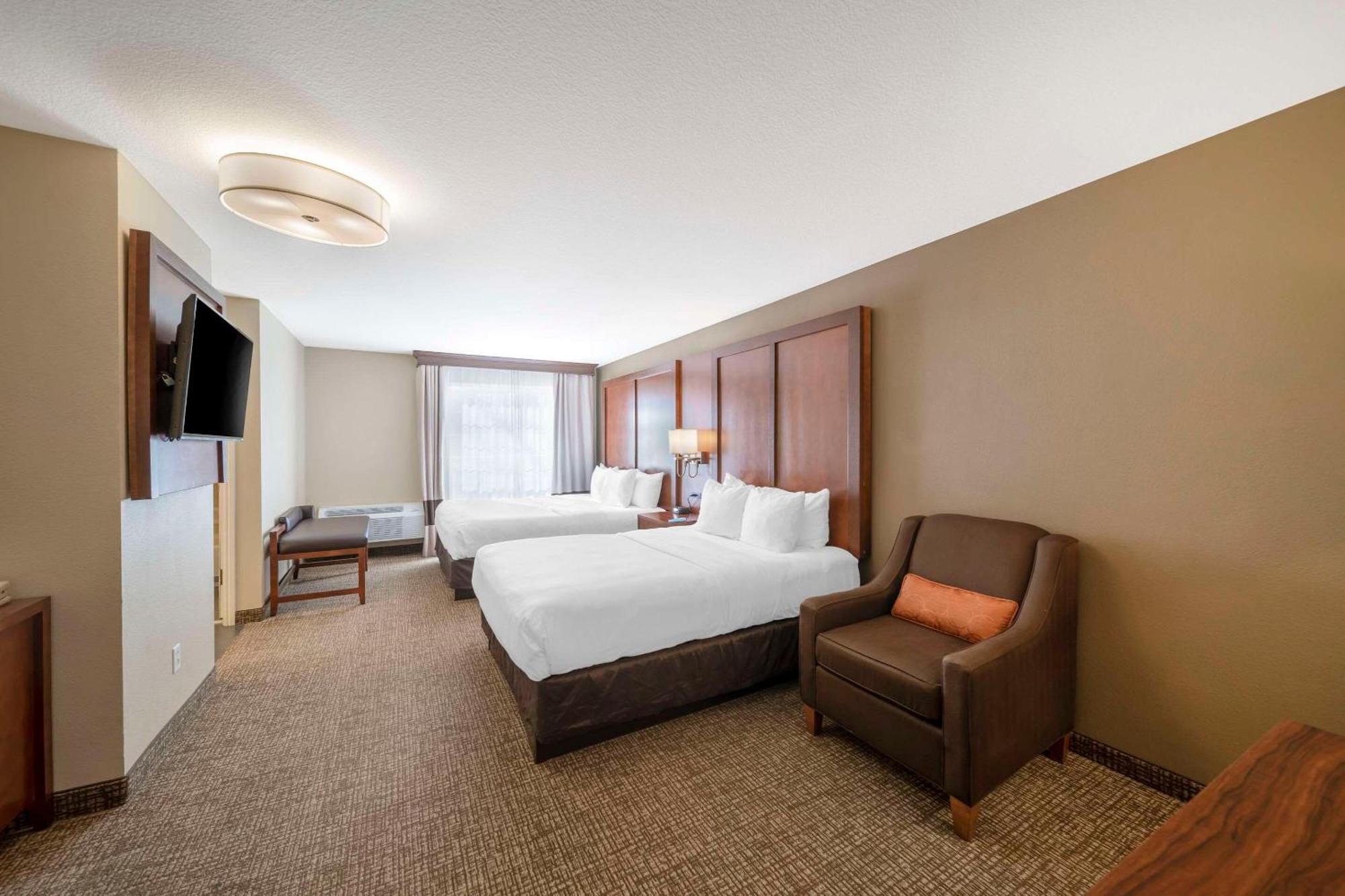 คอมฟอร์ต สวีท เรด บลัฟฟ์ เนียร์ ไอ-5 Hotel ภายนอก รูปภาพ